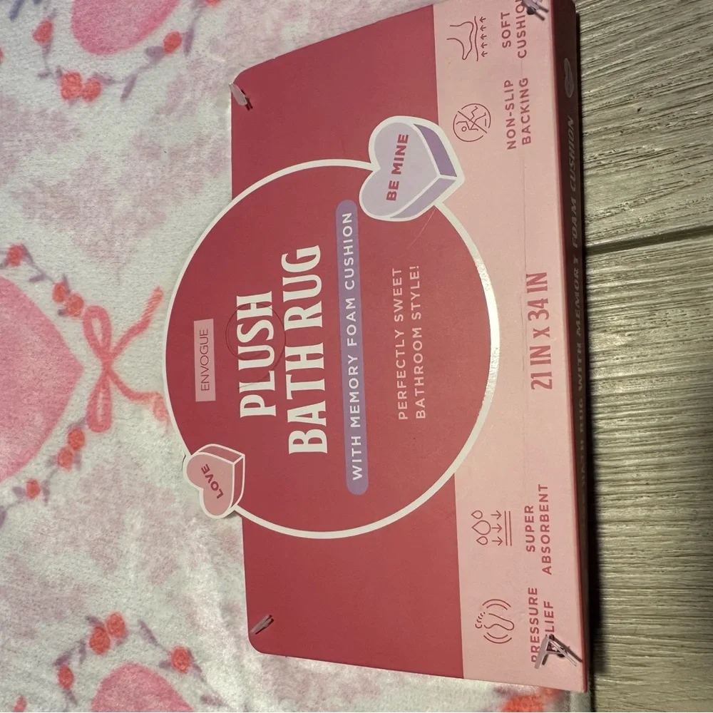 Envogue Pink and White Plush Bath Rug